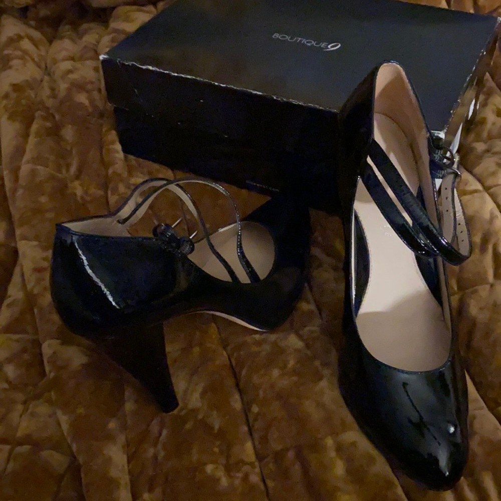 Boutique 9 patent leather heel size9